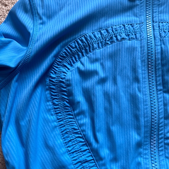 Lululemon jacket - Picture 2 of 2